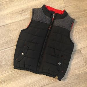 Black puffy vest
